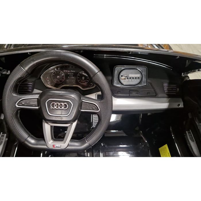 Elektrische Kinder SUV Audi Q5 Rood Metallic 4X4 2 Persoons 24V