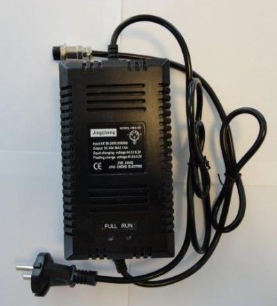 Z Oplader 24 Volt 3-punts-aansluiting