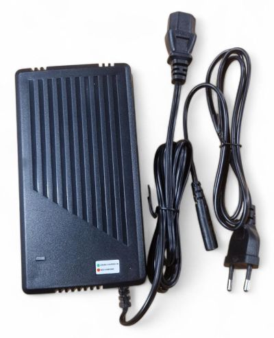 Z Oplader 60 Volt Speciale PC-aansluiting