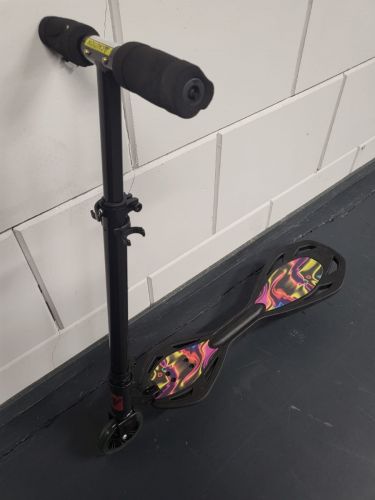 Wave Scooter Neon