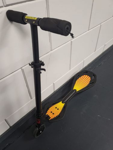 Wave Scooter Geel Rood